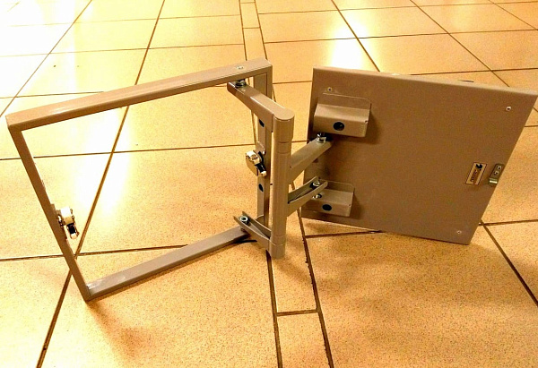 Бежевый противопожарный чердачный люк